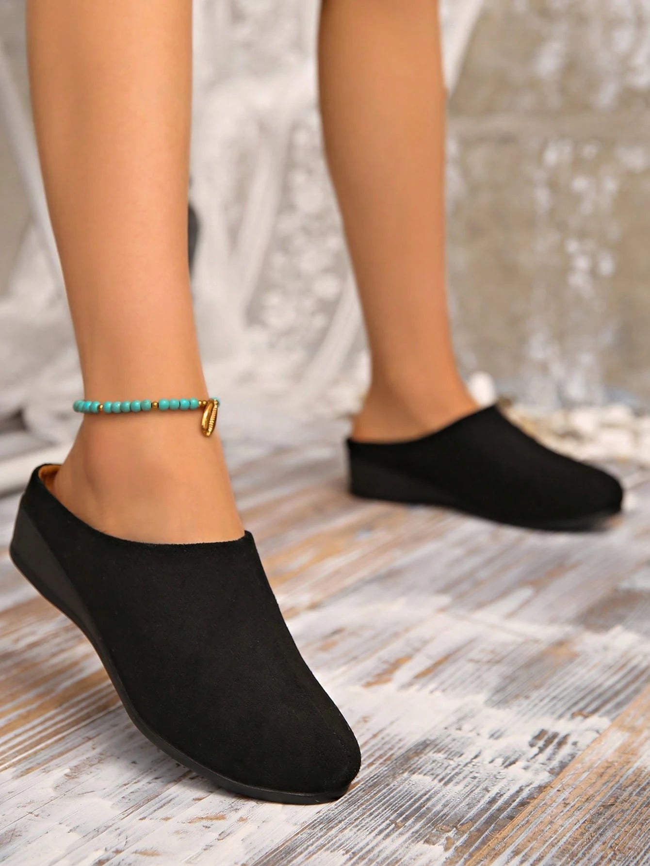 Spring/Summer Solid Color Slip-On Wedge Heel Simple Fashionable Comfortable Work Shoes